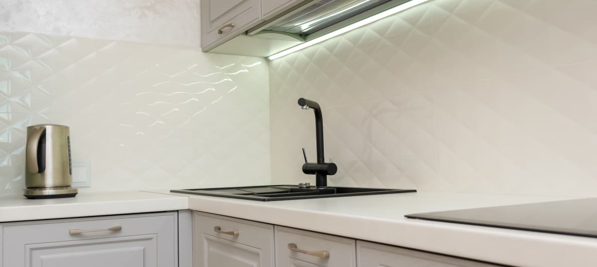 How to add tiling around existing kitchen cabinets in Sydney